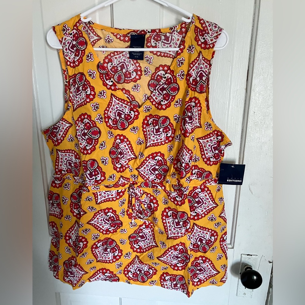 Nwt tie tank